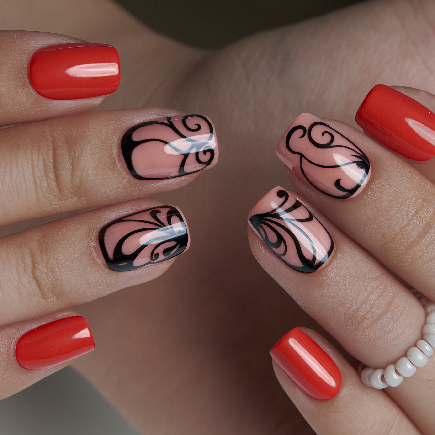Crimson Artistic – S Squoval