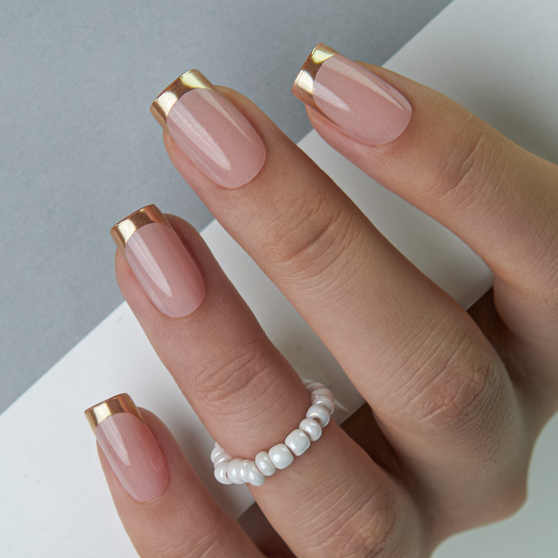 Golden French – M Squoval