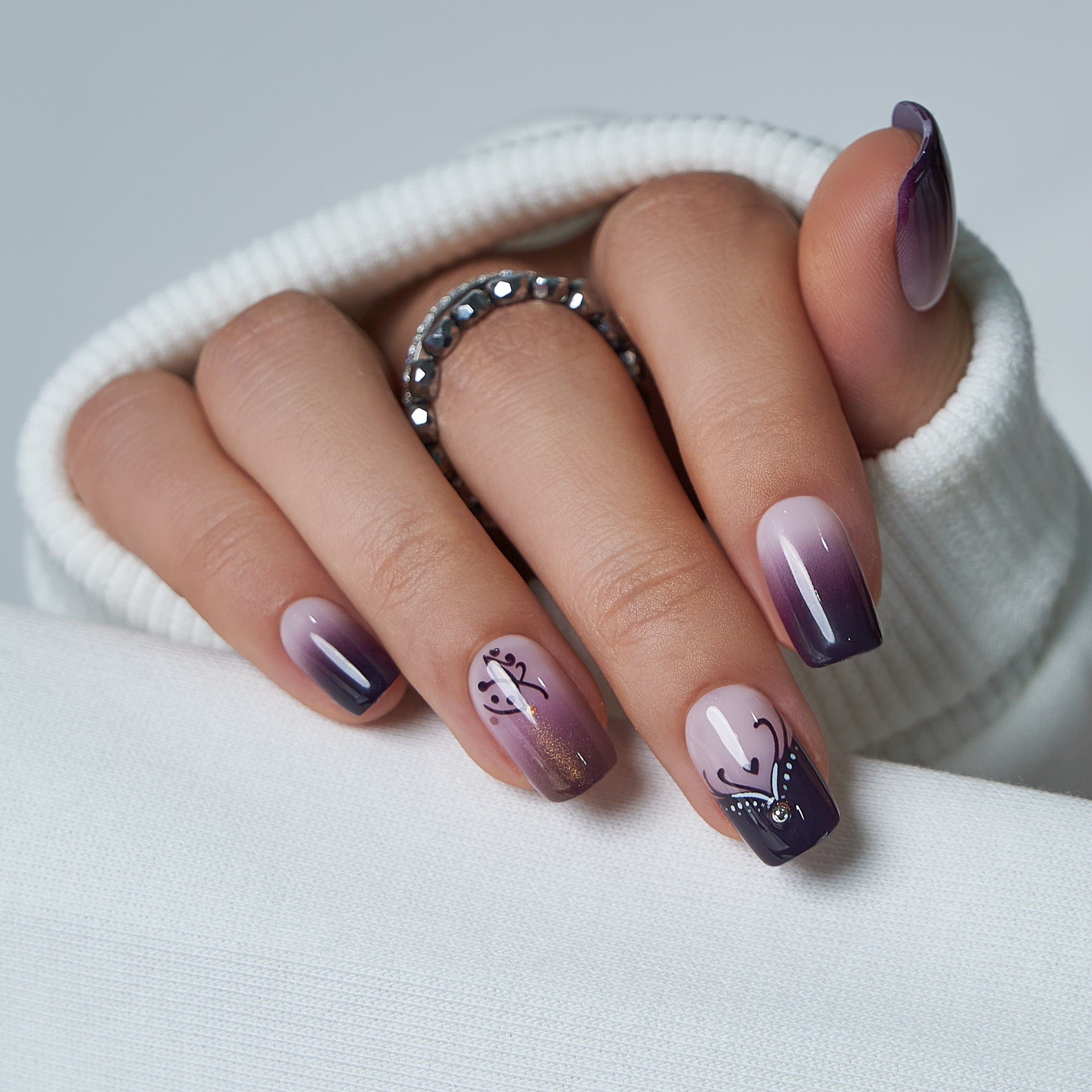 Sweet Pearl – M Squoval