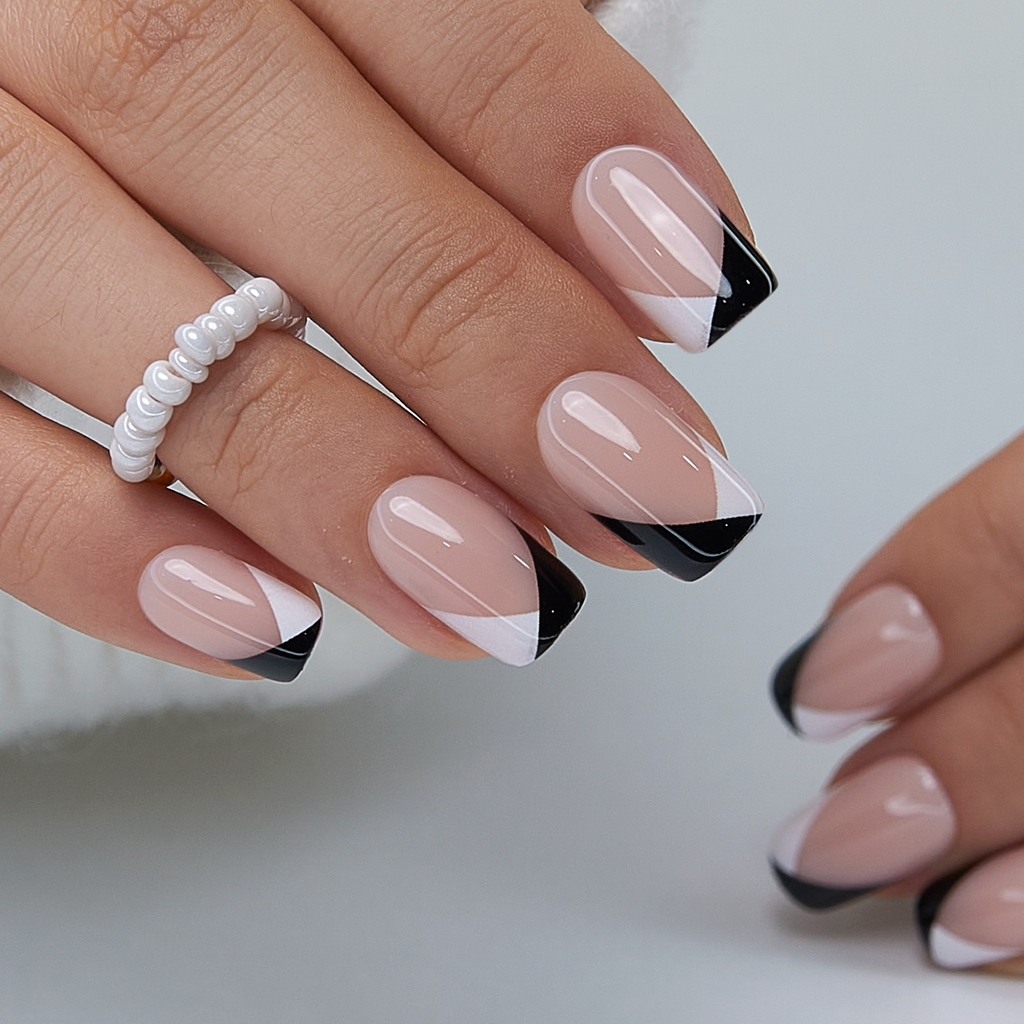Minimal Contrast – M Squoval