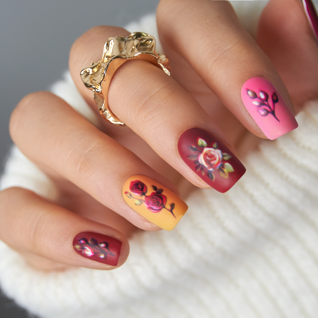 Sweet Floral – M Squoval