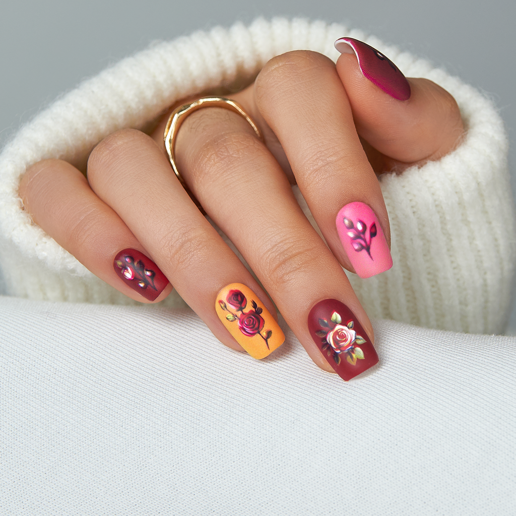 Sweet Floral – M Squoval