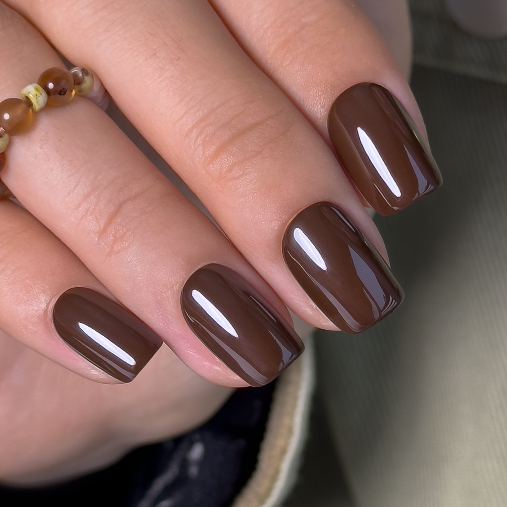 Mocha Essence – S Squoval
