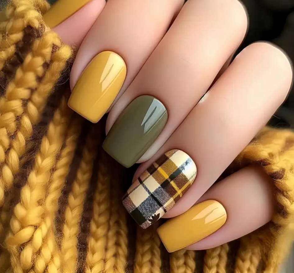 Autumn Plaid – S Squoval