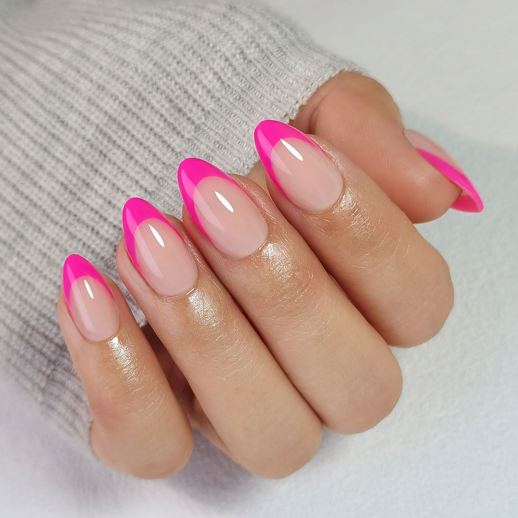 Vibrant Pink – S Almond