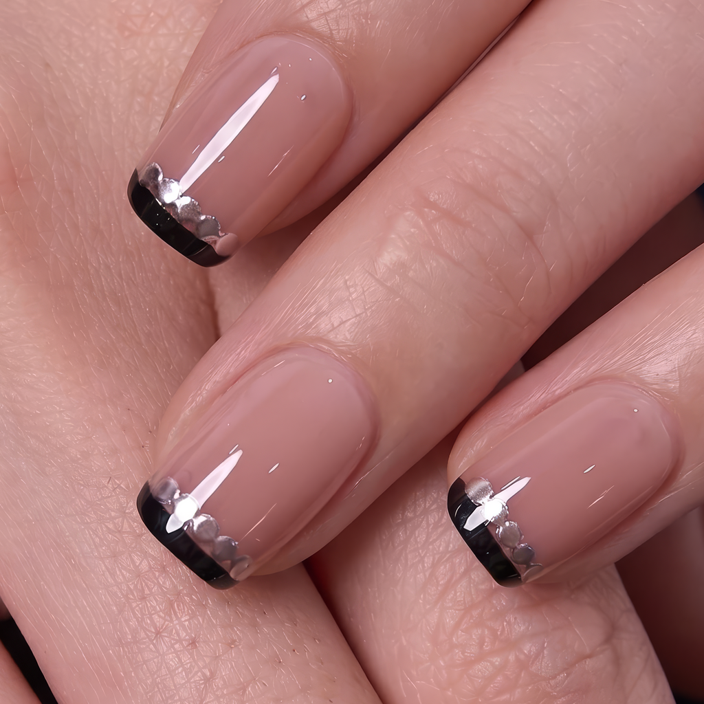 Noir Trim – S Squoval