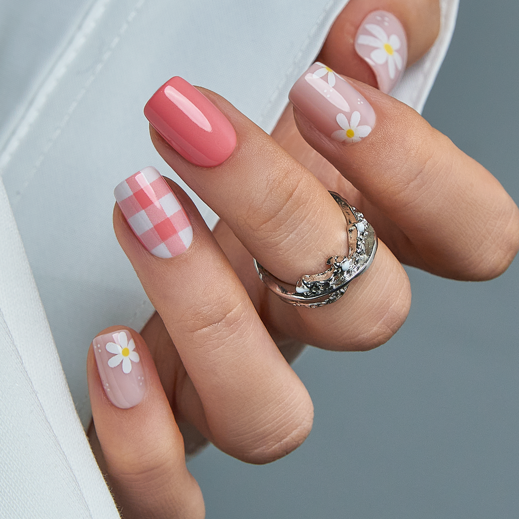 Daisy Picnic – S Squoval