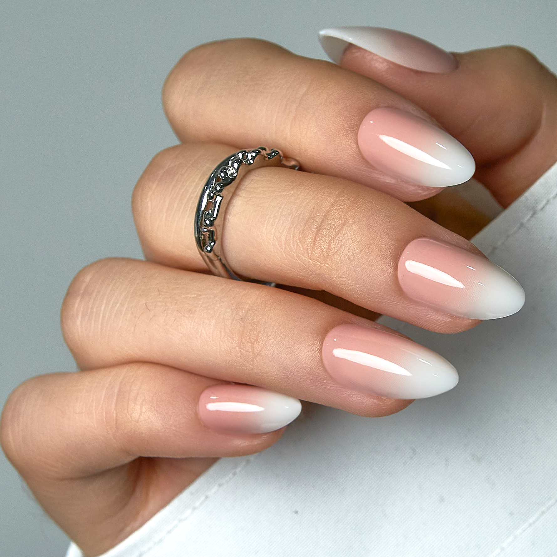 Nude Tips – S Almond