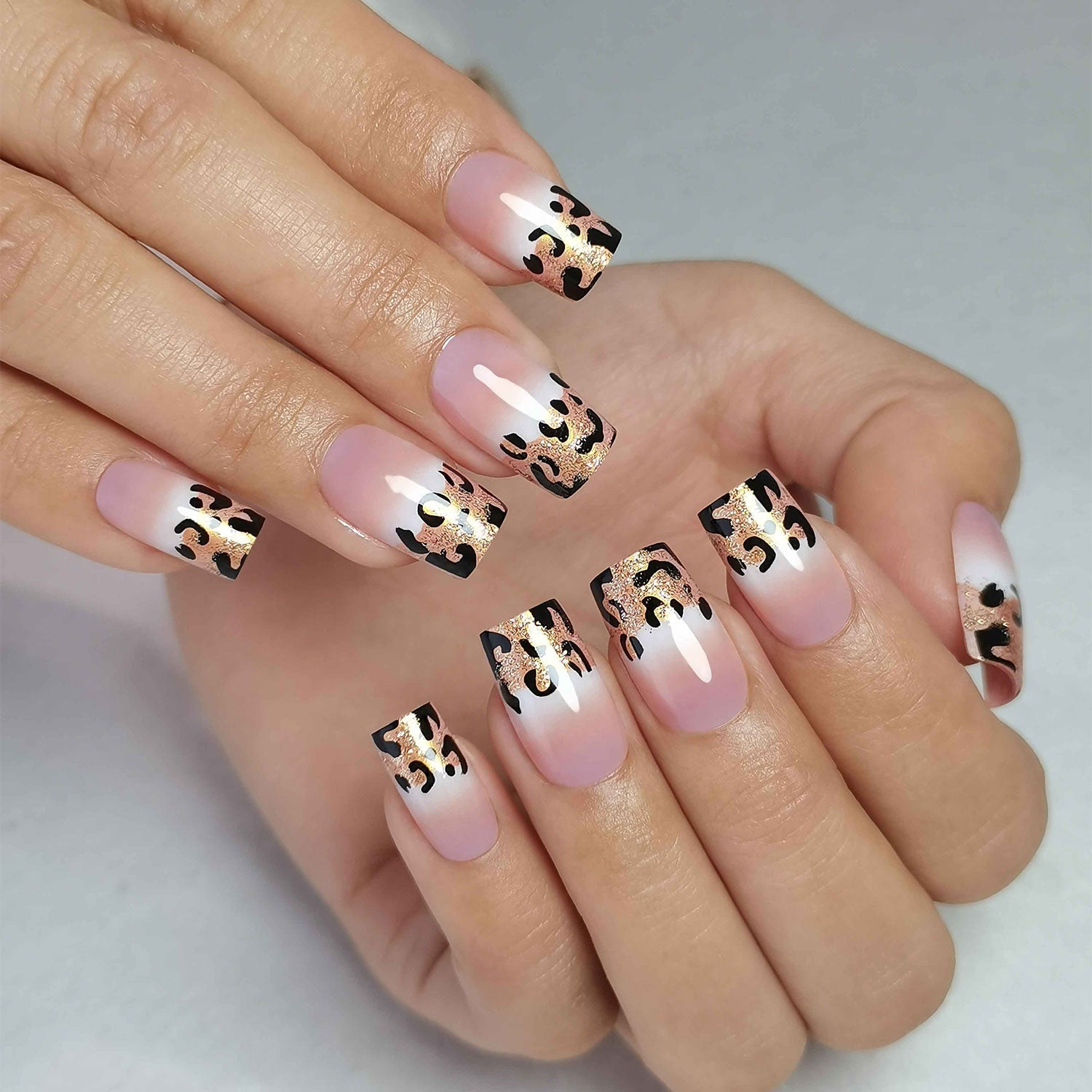 Elegant Leopard – M Square