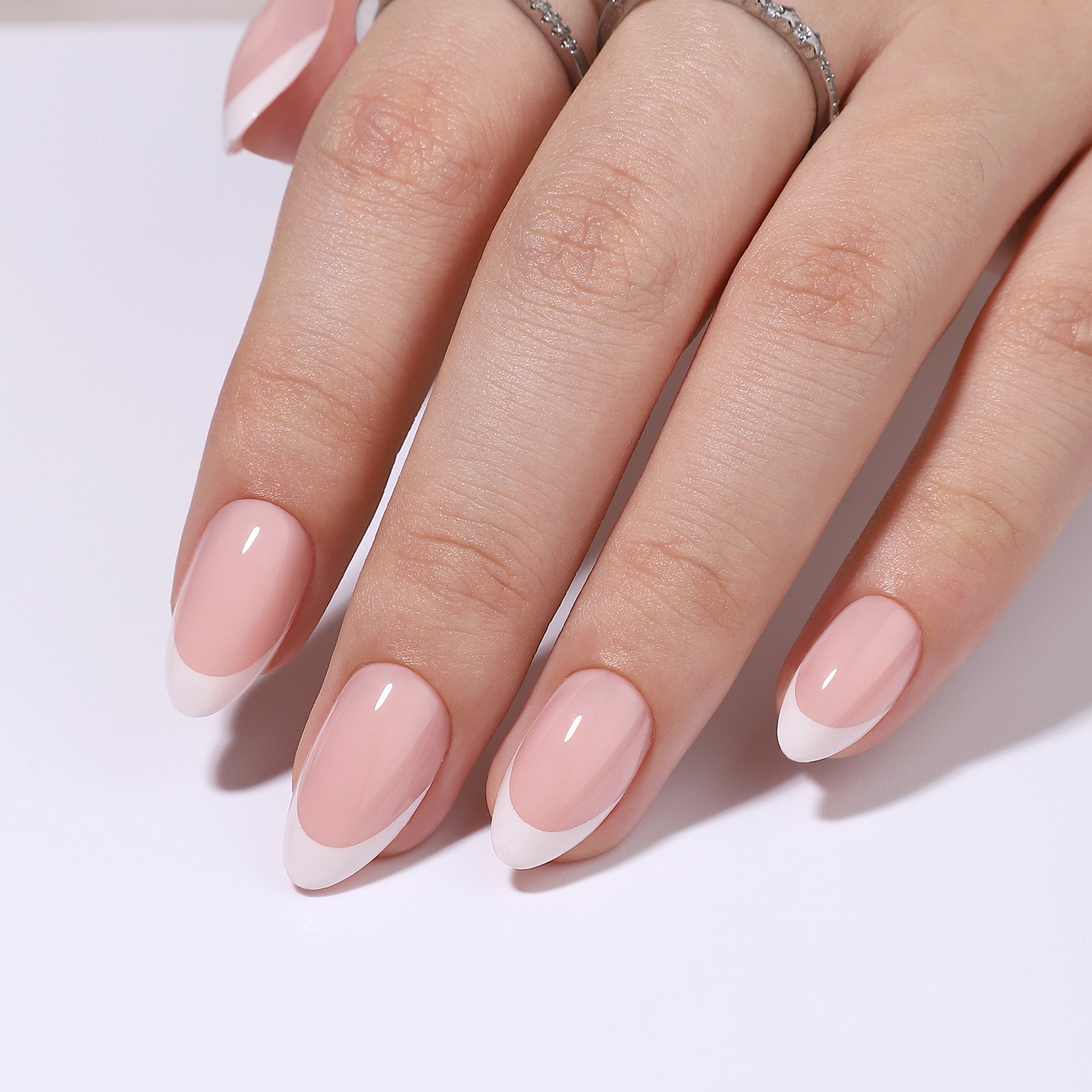 Soft French Glow – S Almond