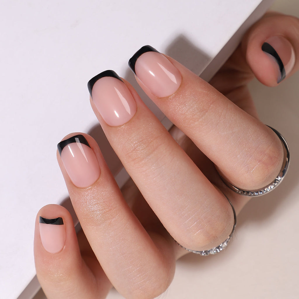 Elegant Noir – S Squoval
