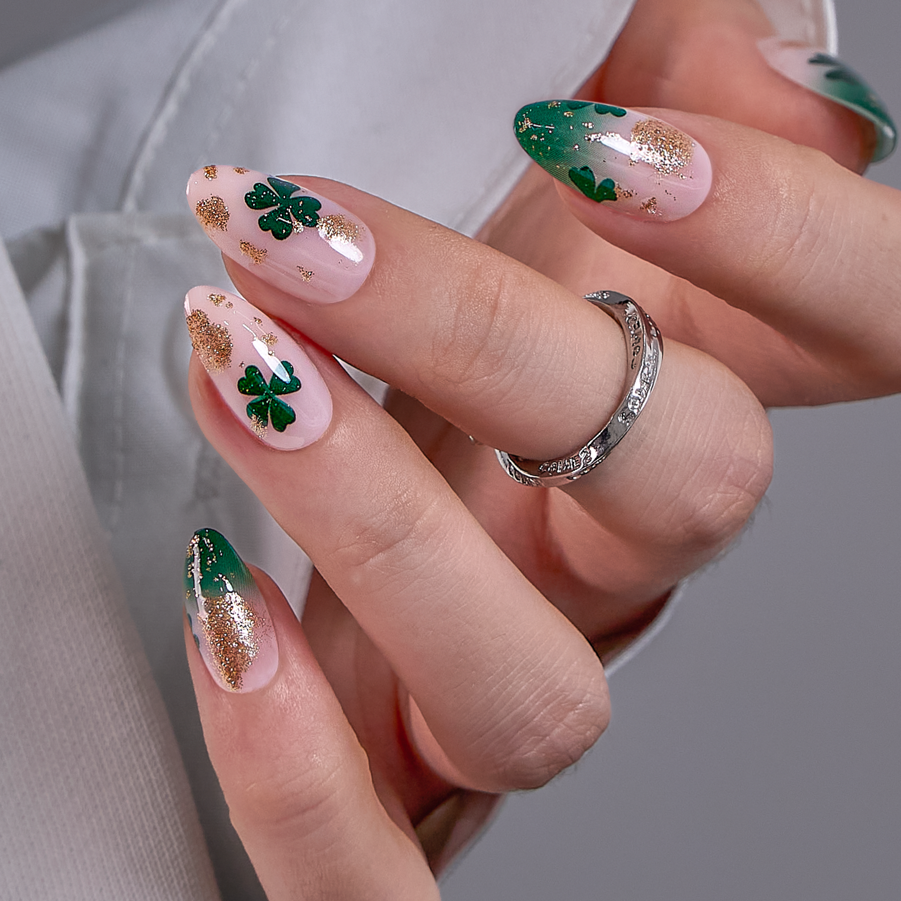 Lucky Charm – S Almond