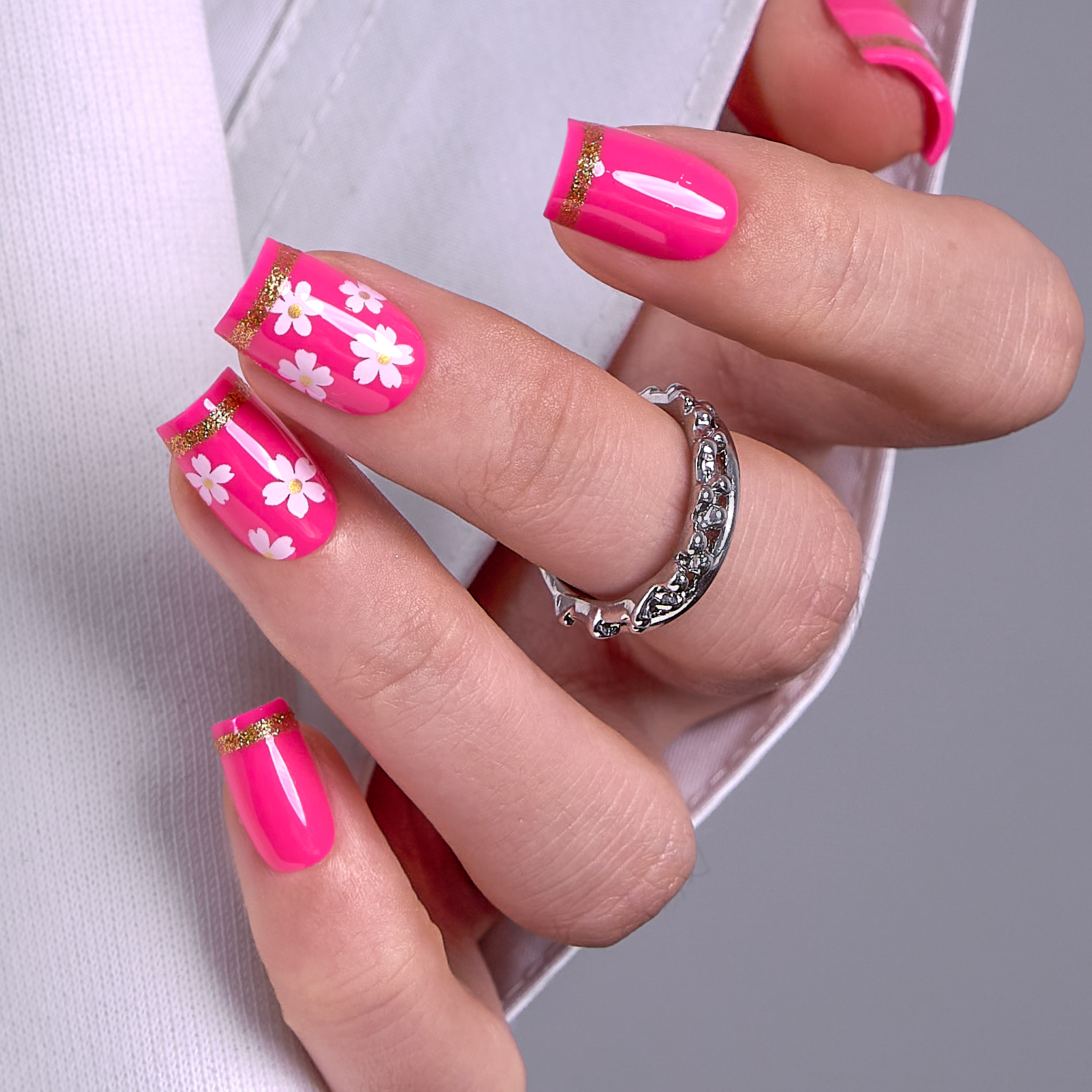Pink Bloom – S Square