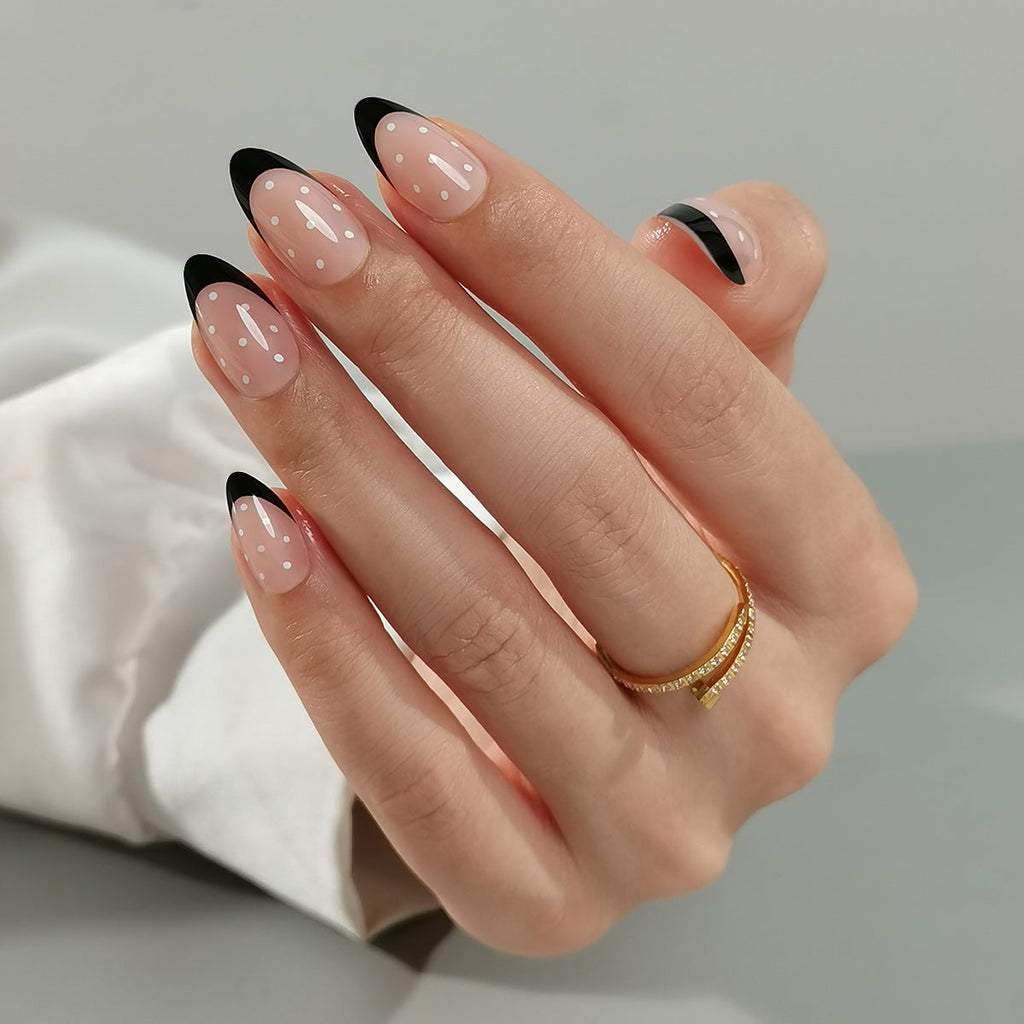 Classic Polka – S Almond