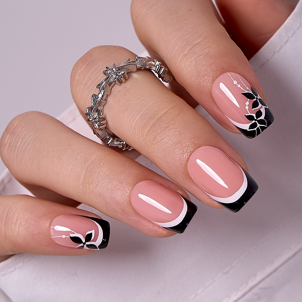 Simple Flowers – M Squoval