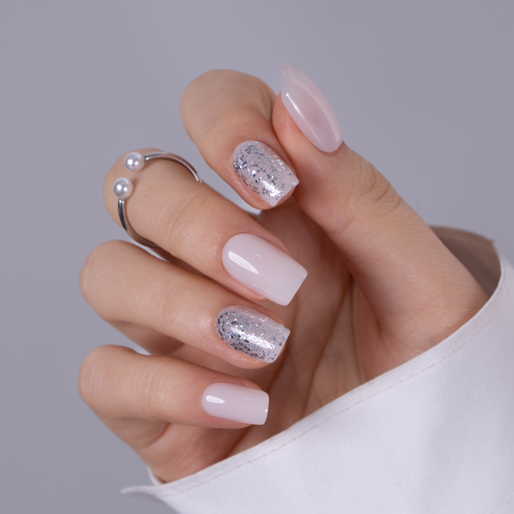 Crystal Glow – M Squoval