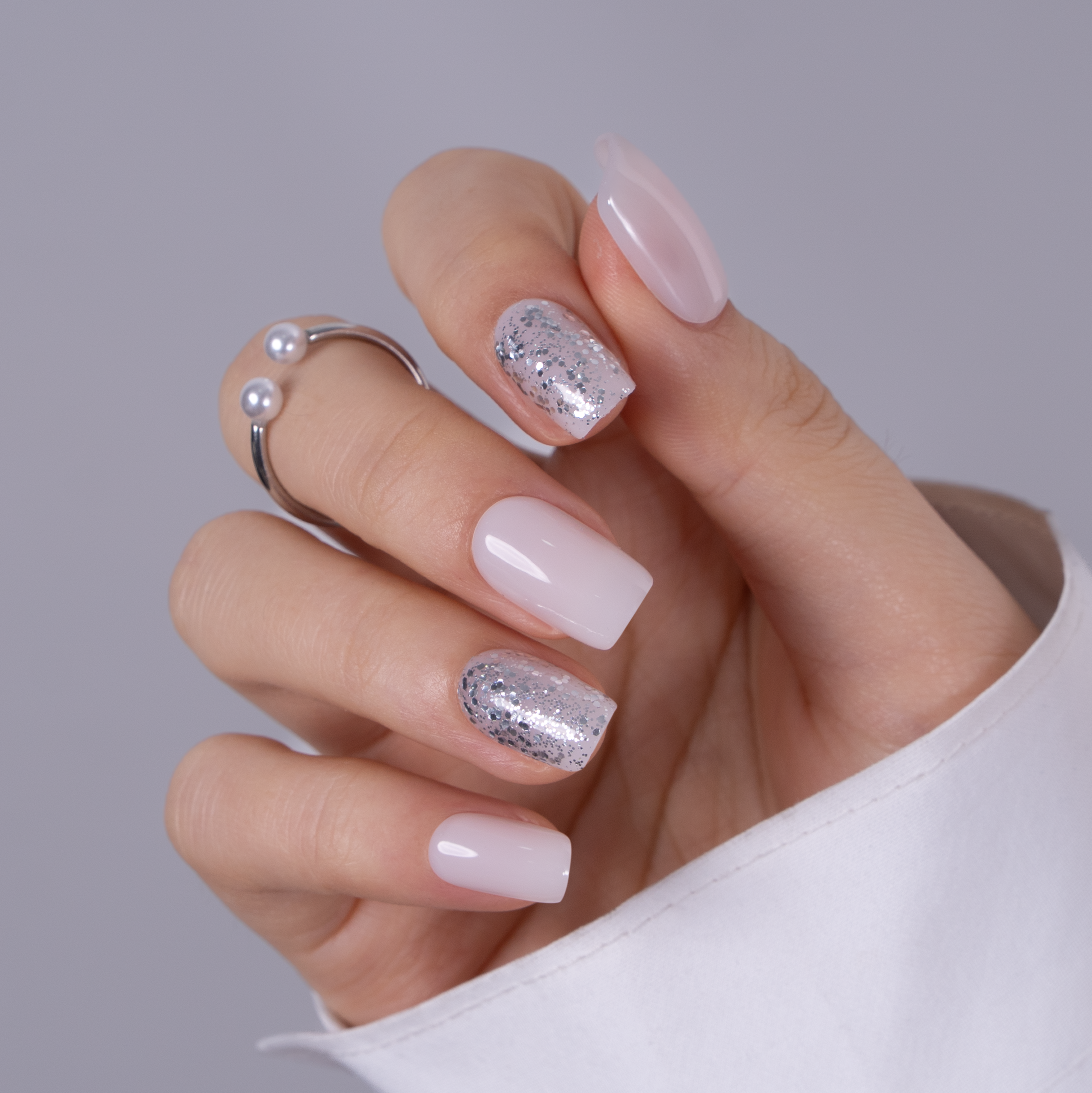 Crystal Glow – M Squoval