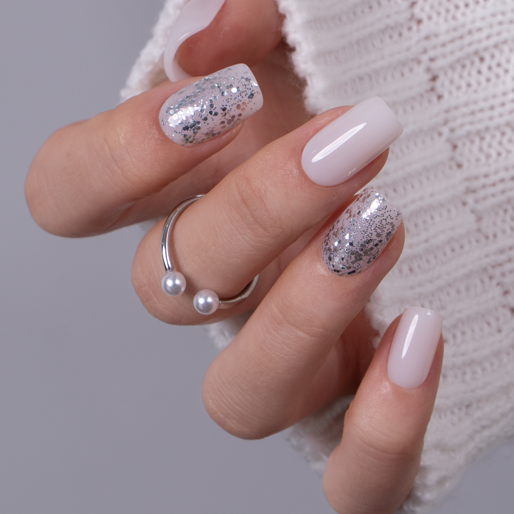 Crystal Glow – M Squoval