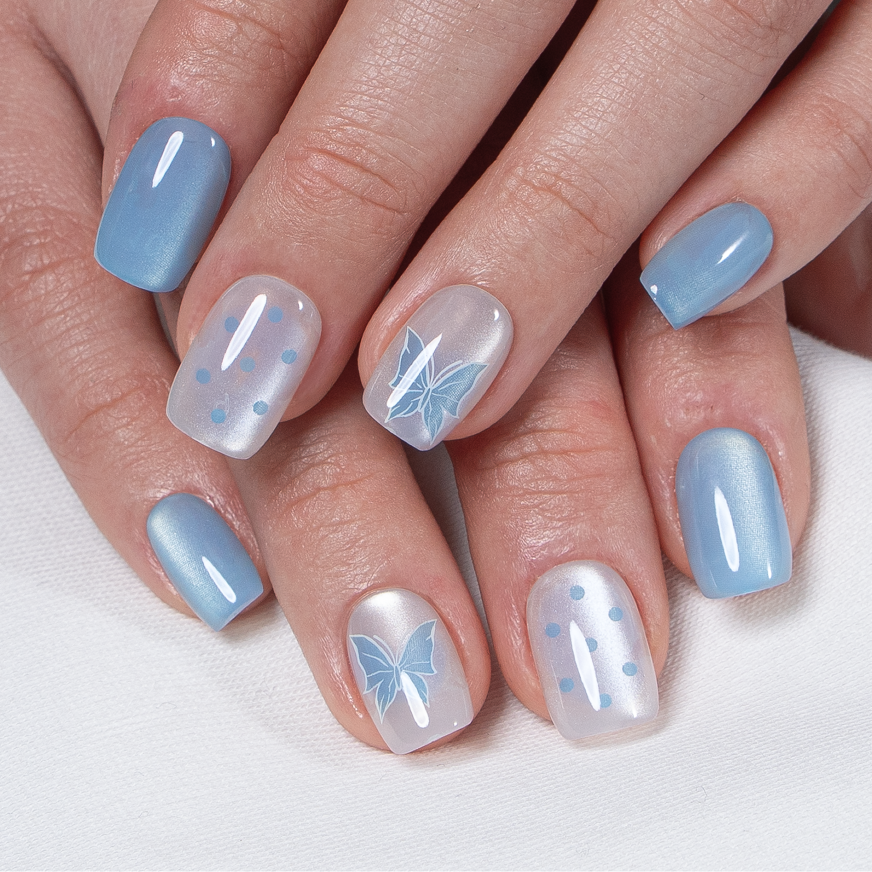 Blue Flutter – S Squoval