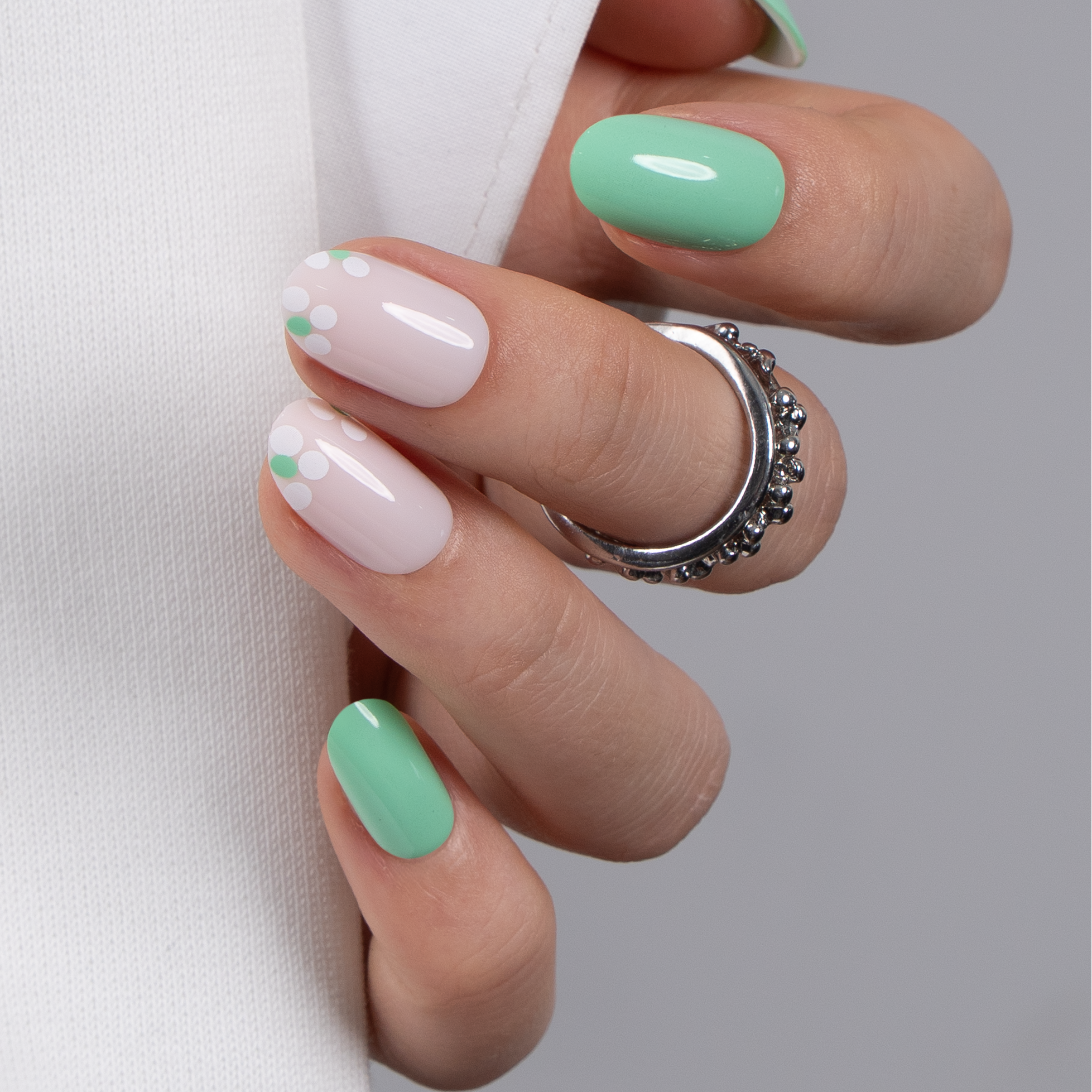 Spring Dot – S Oval