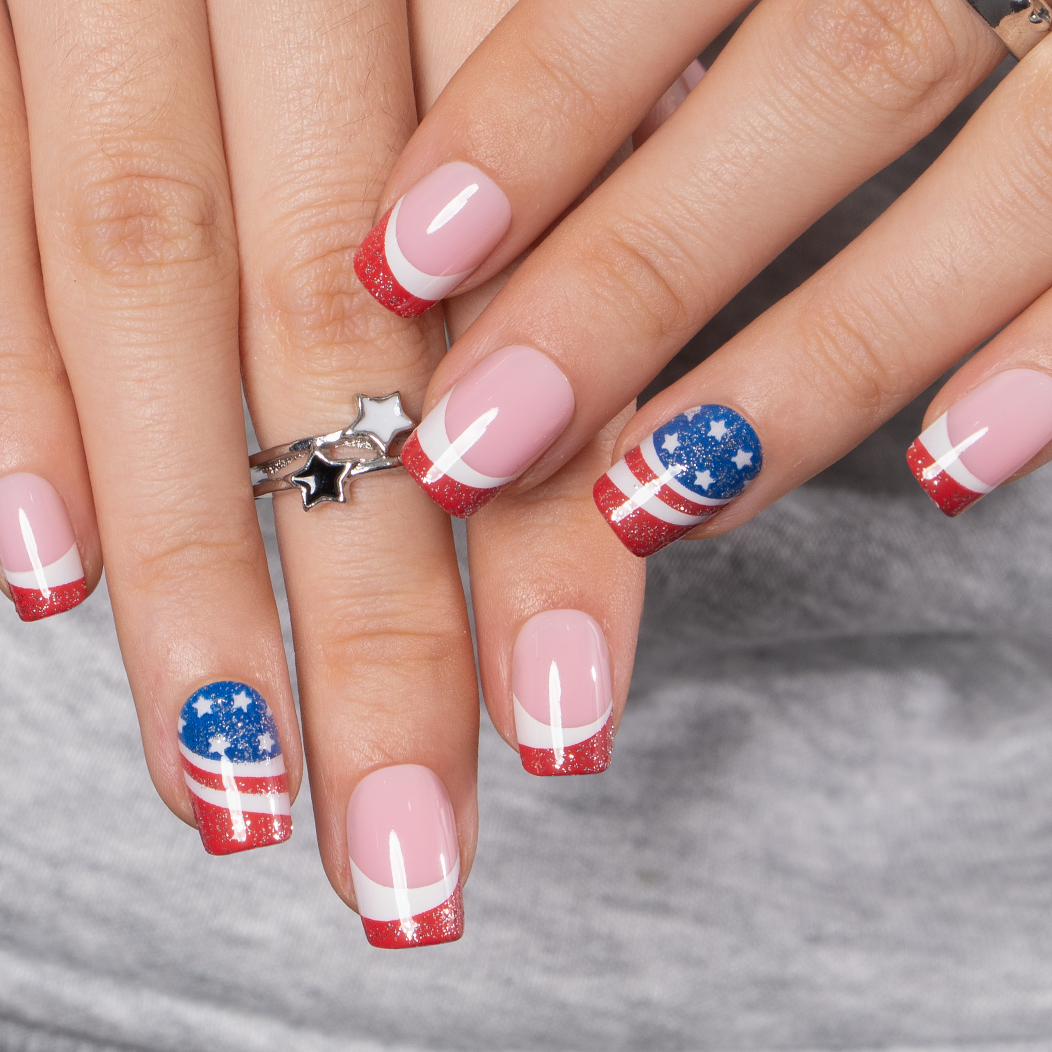 Liberty Sparkle  –  S Squoval