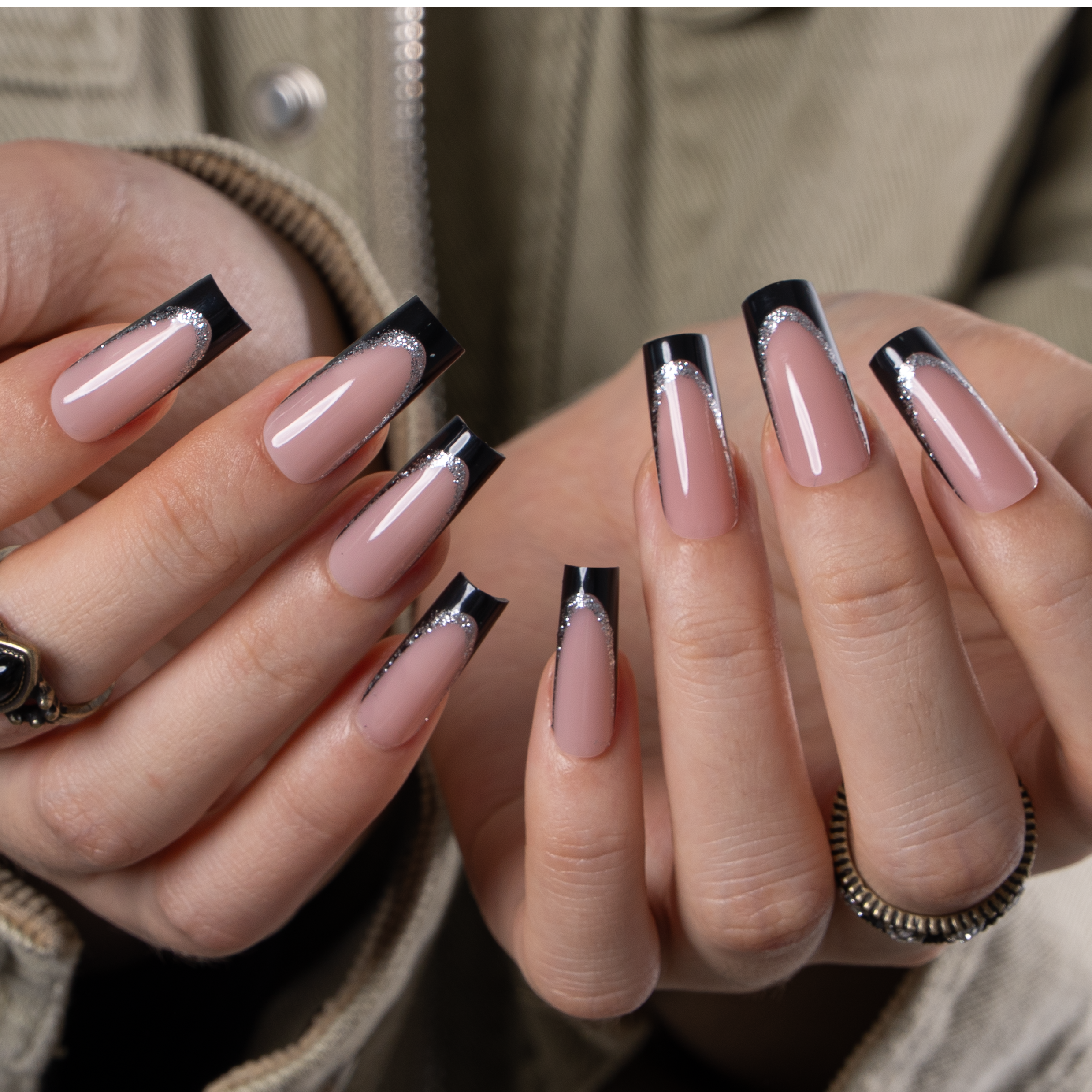 Designer's Pick | Noir Shine – L Square