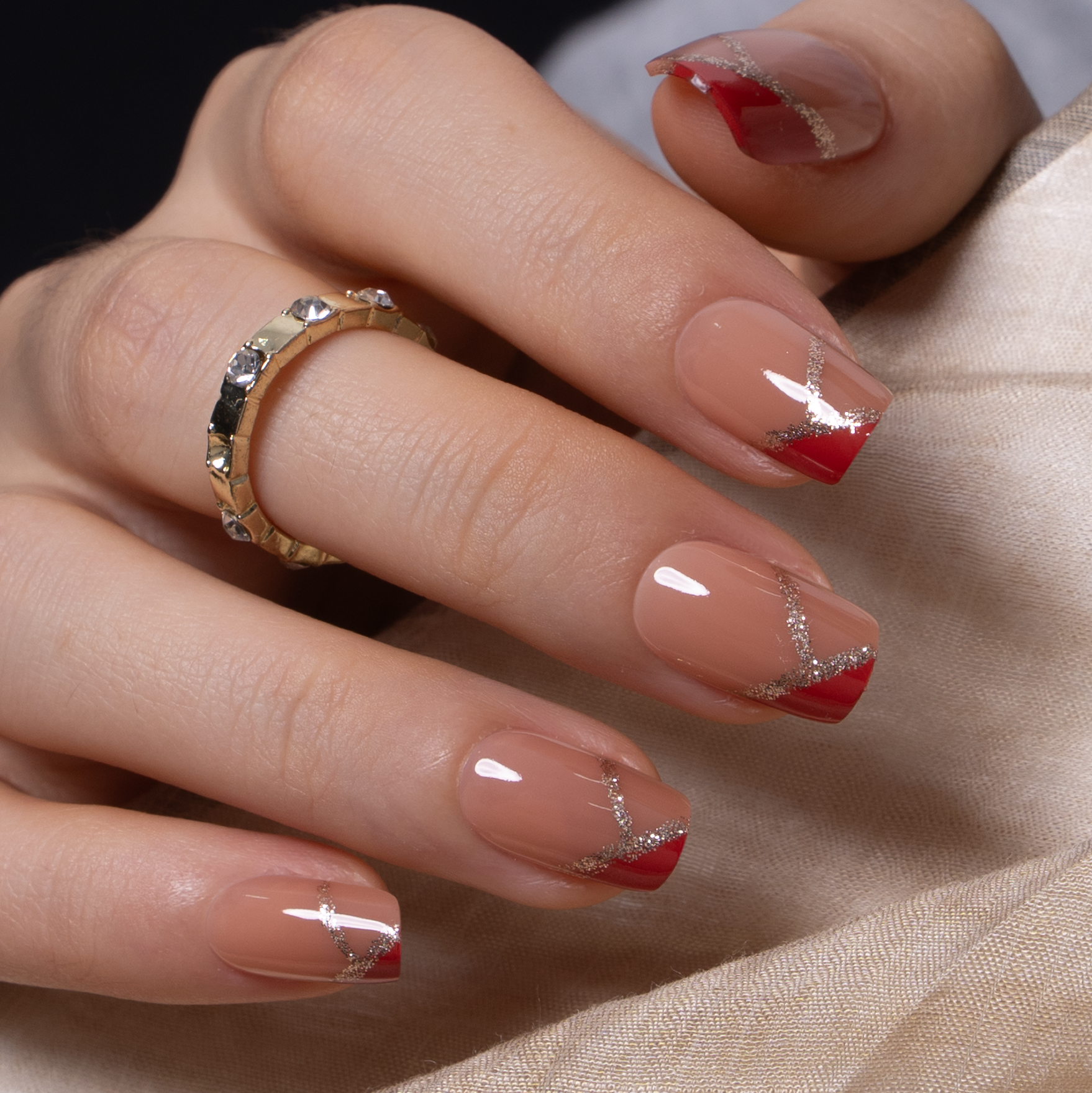 Red Glam – M Squoval