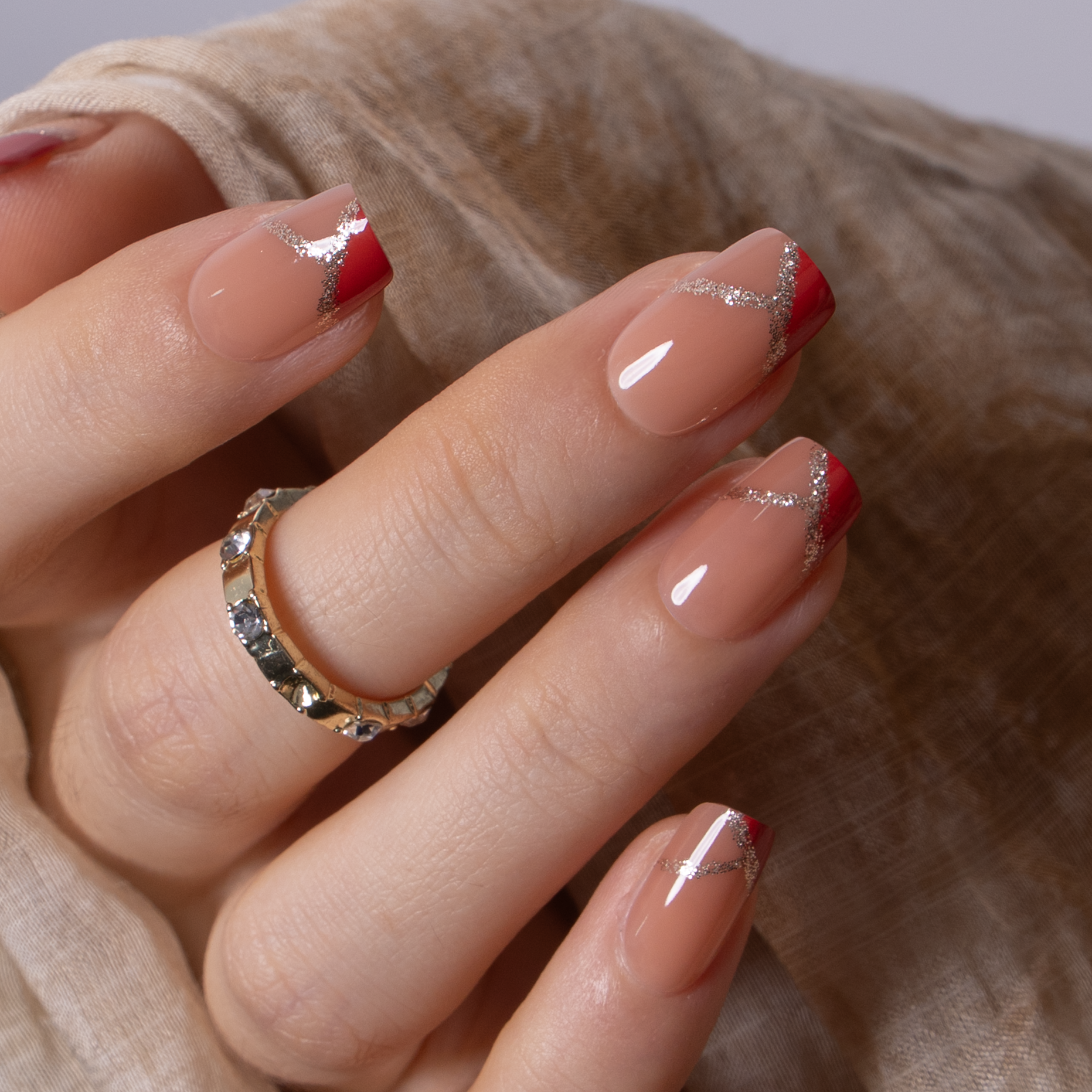 Red Glam – M Squoval