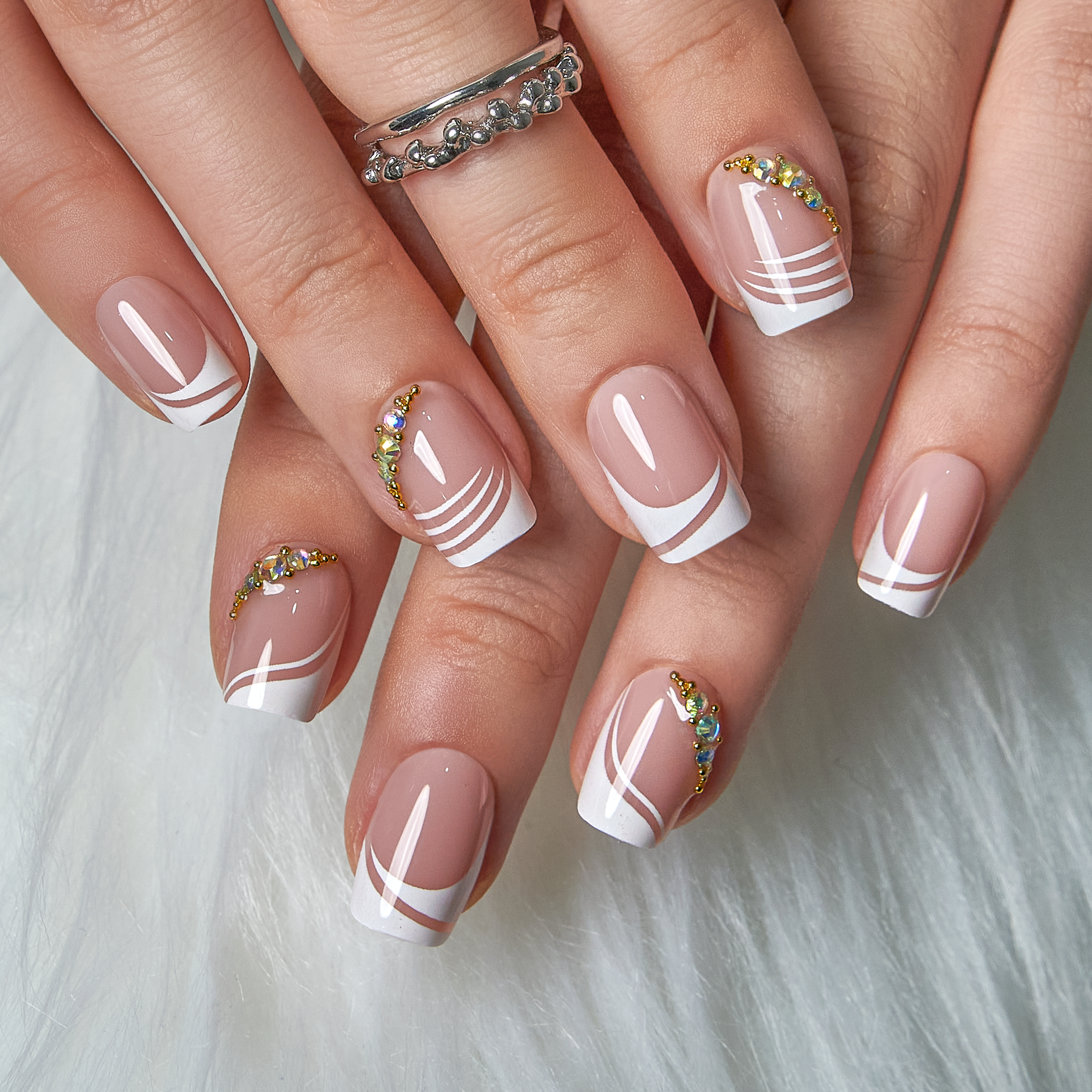 Soft Veil Luster  –  S Squoval