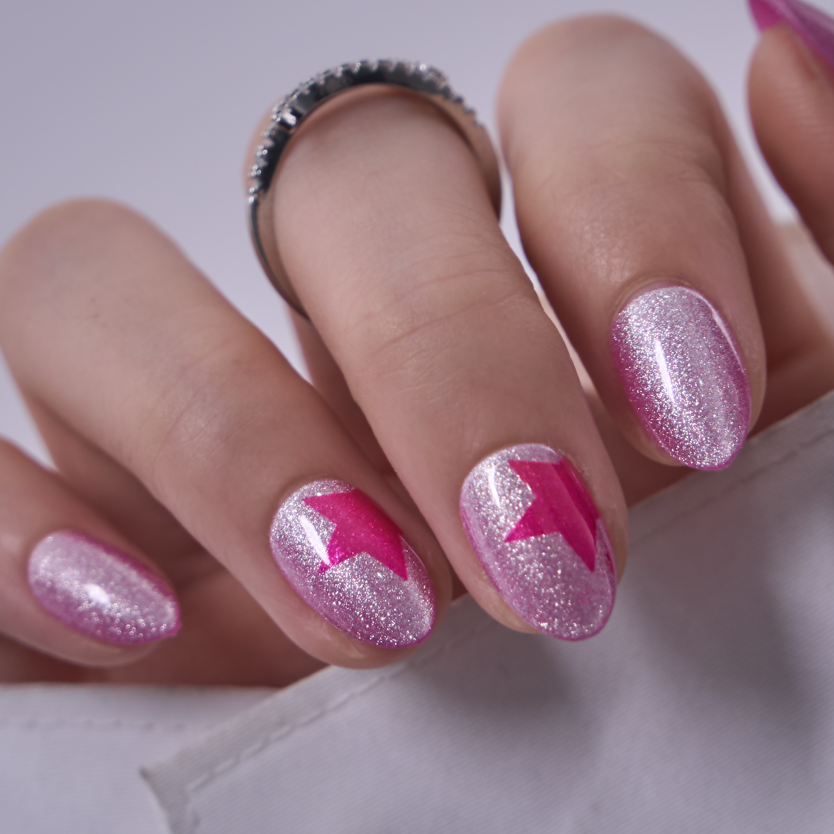 Neon Twinkle – RS Almond