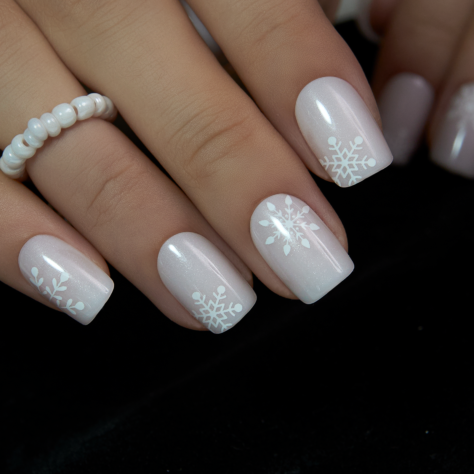 Frosty Whisper – S Squoval