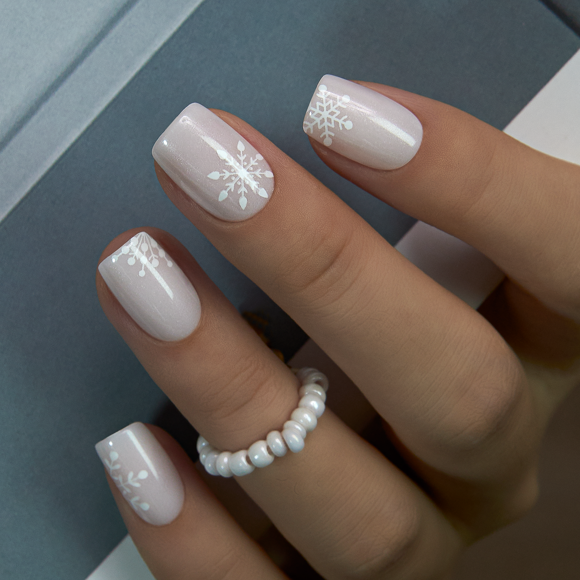 Frosty Whisper – S Squoval