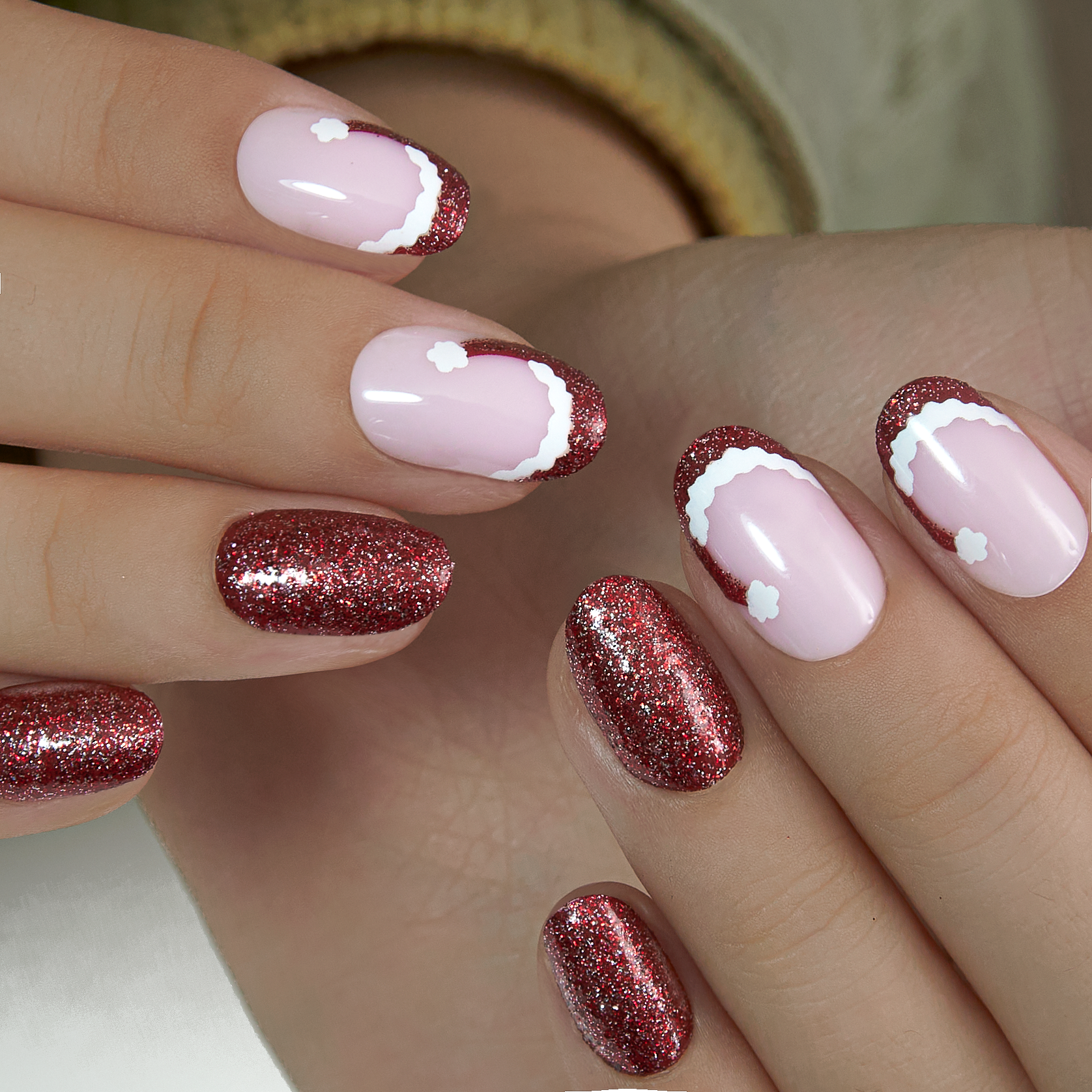 Ruby Charm – M Oval