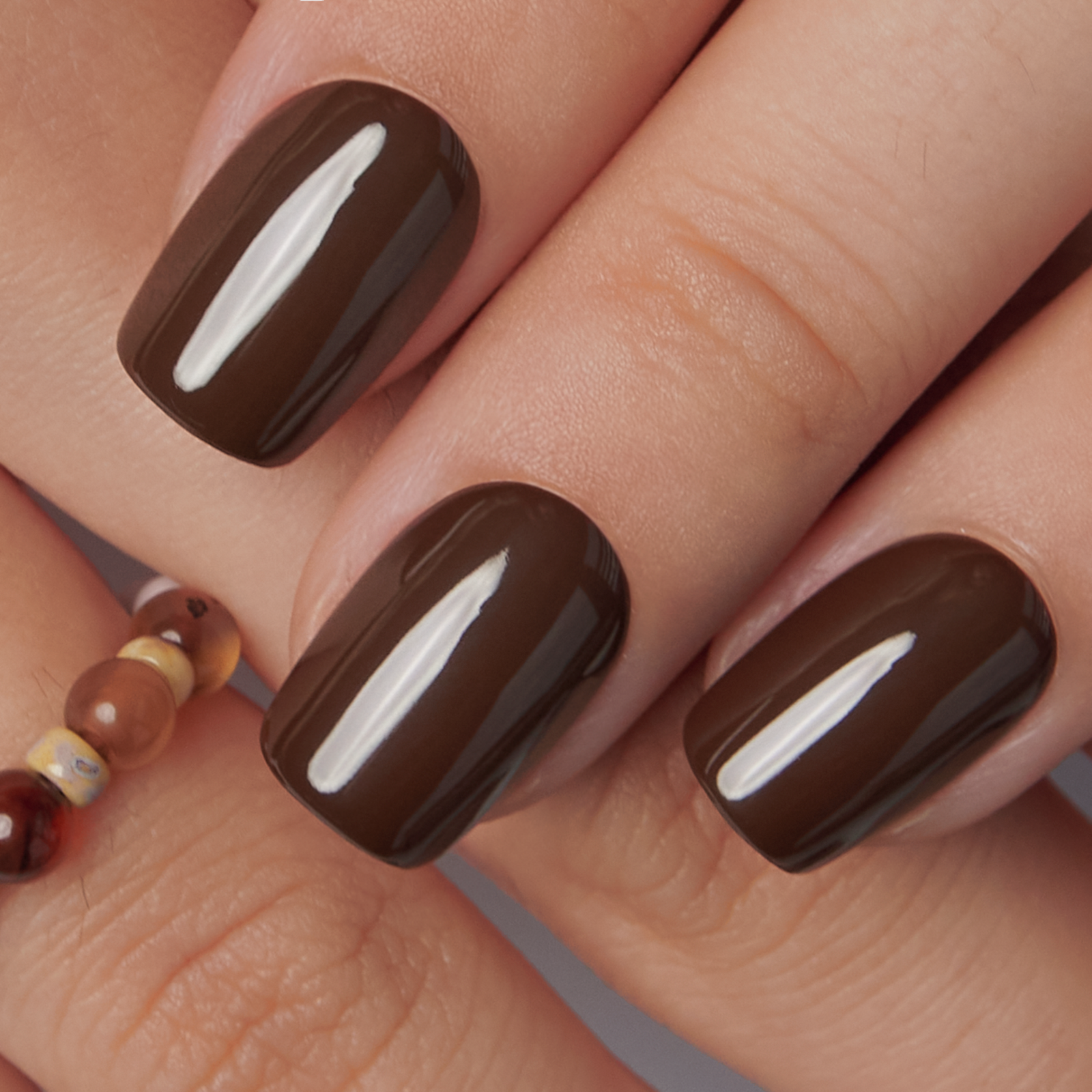 Mocha Essence – S Squoval