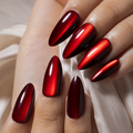 Ruby Cat Glow – L Almond