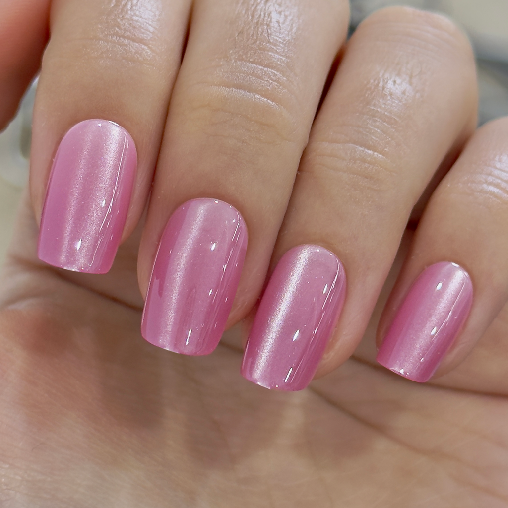 Rosy Glow – M Squoval
