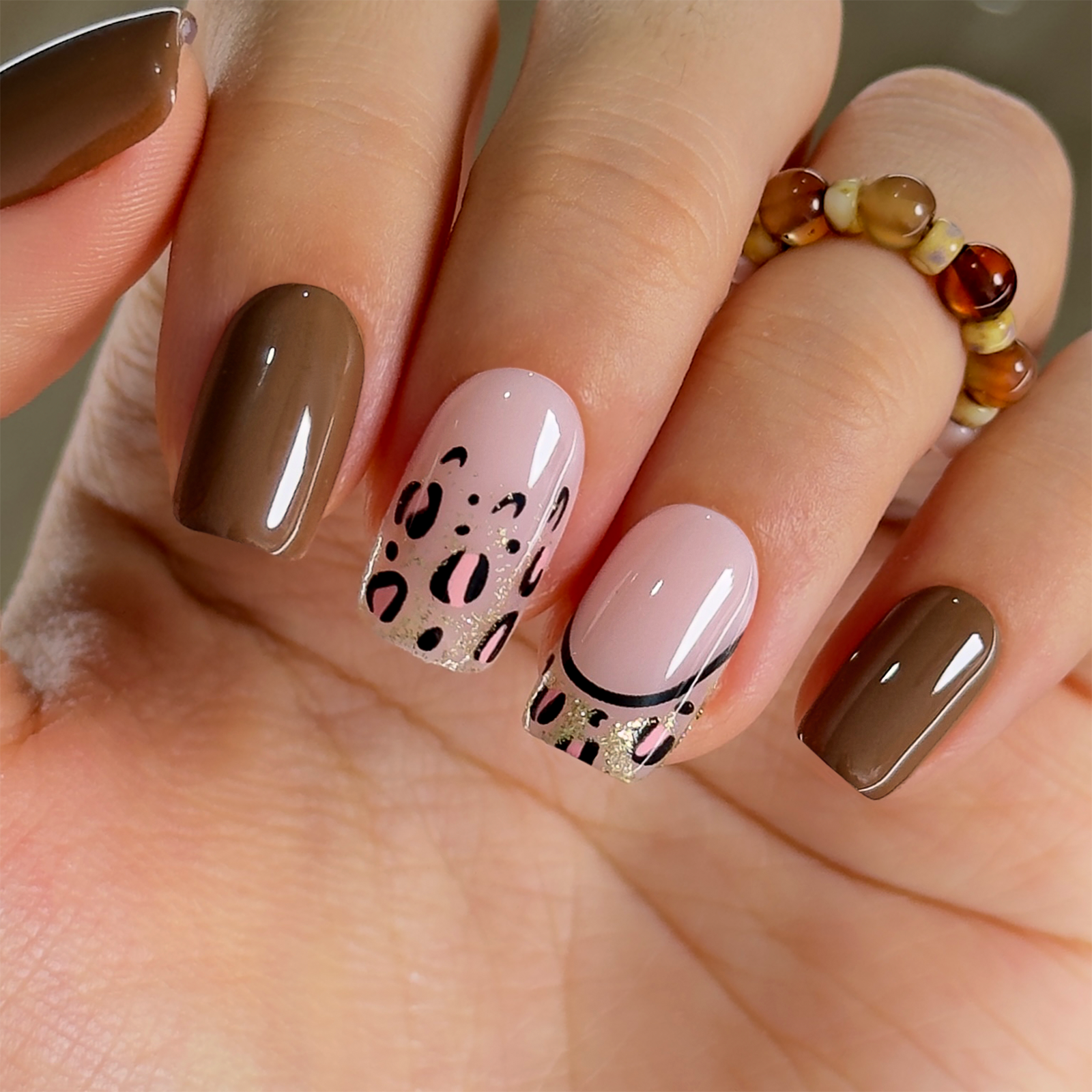 Leopard Temptation – M Squoval