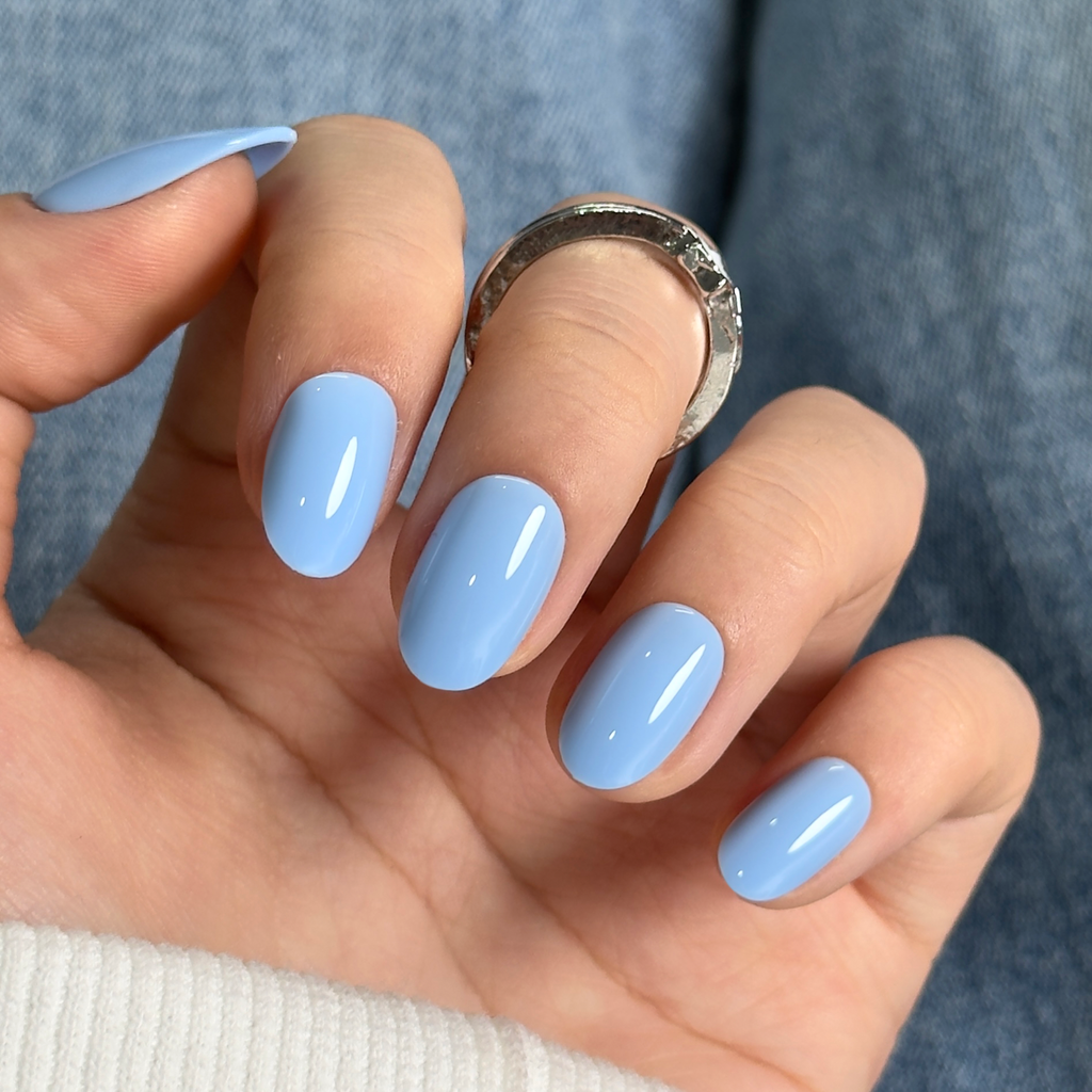 Blue Whisper – S Oval