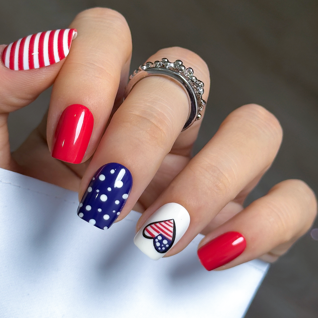 Patriotic Hearts – S Squoval