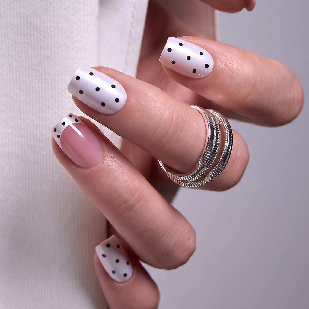 Dot Darling – S Squoval